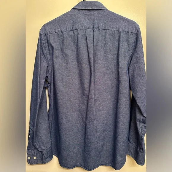 Men’s Charles Tyrwhitt Weekend Blue Slim Fit Button-Down Collar Shirt - Picture 2 of 3